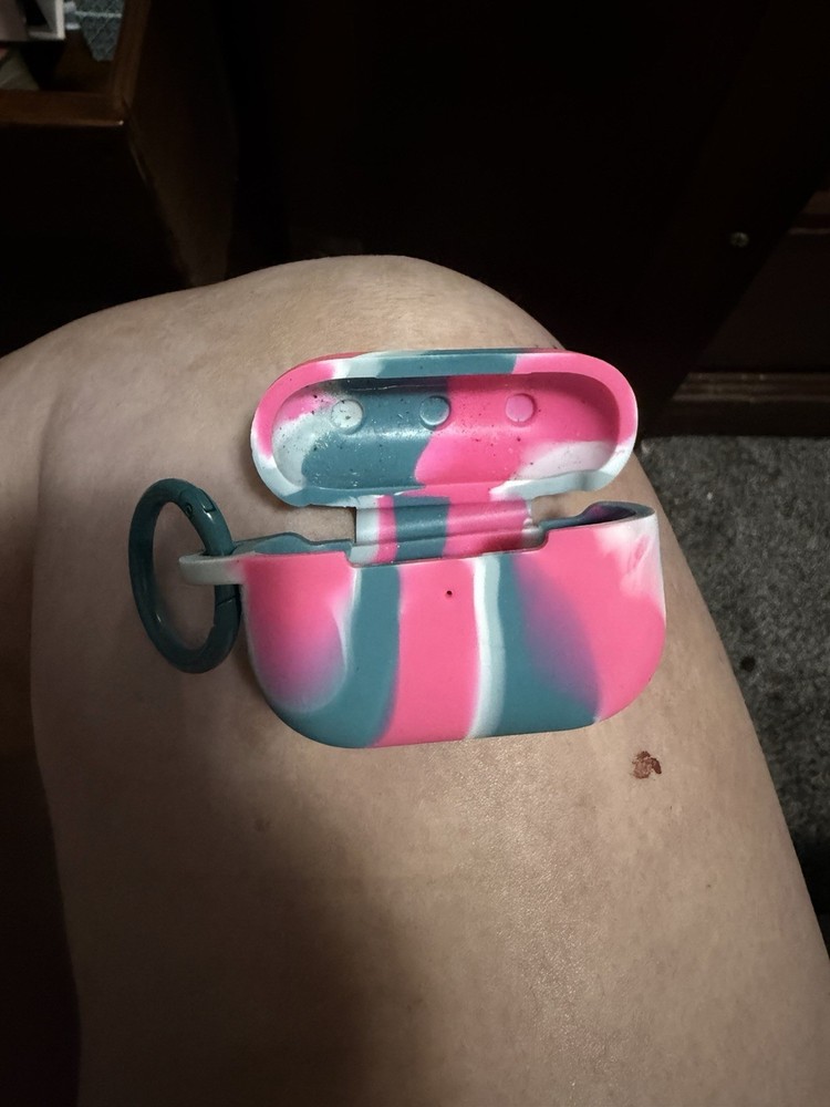 earbuds case holder