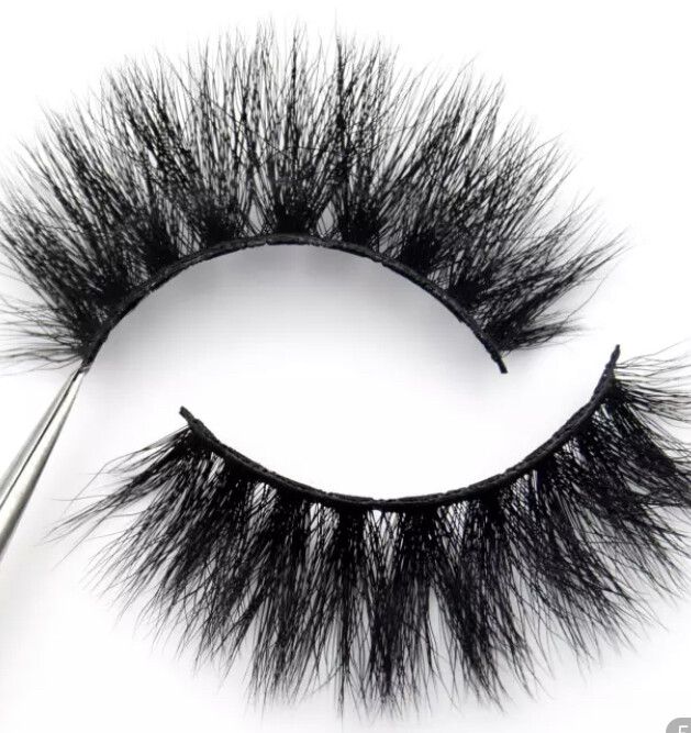 Lavishing DIVAZ 3D MINK Lashes