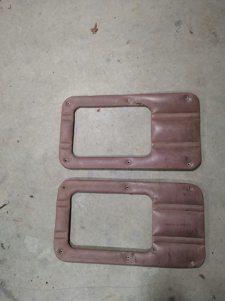 4070 International sleeper interior