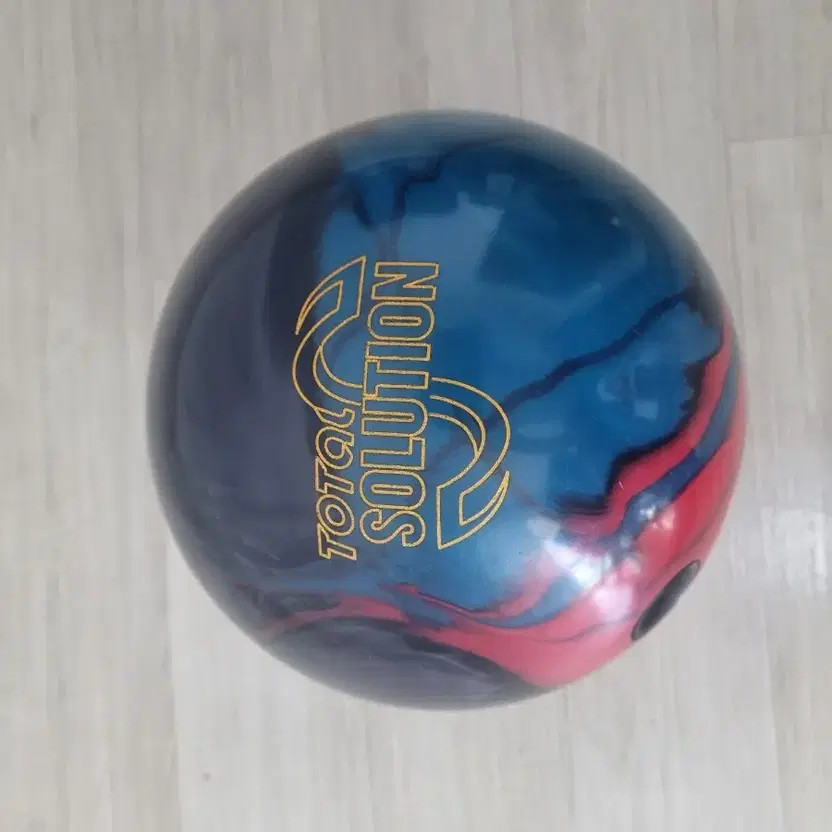 Bowling Ball & 3-Ball Bag Set Used with Cracks