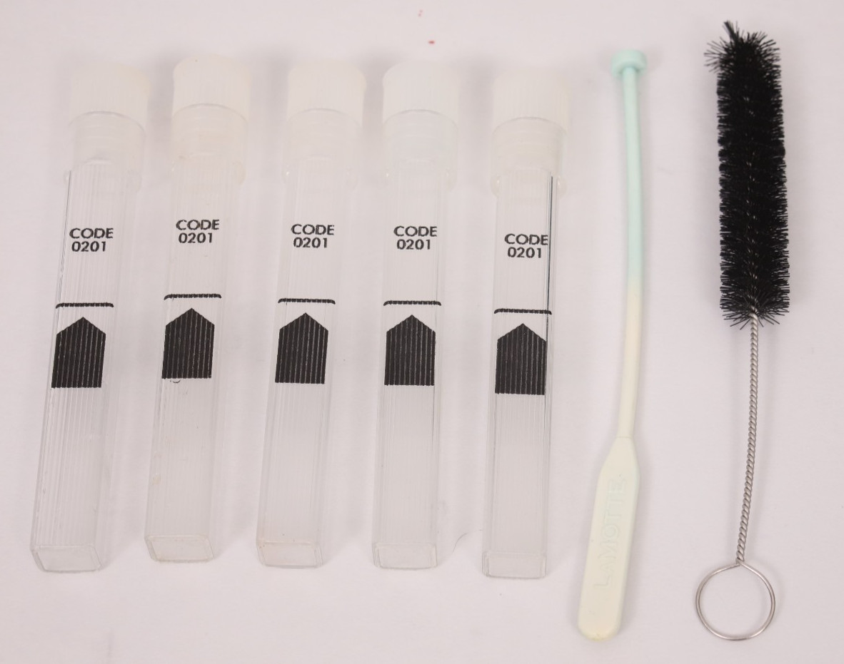 Lamotte ColorQ Pro 7 Pool / Spa Testing Kit w/ Case, Manual & 6 x 30 Tablets