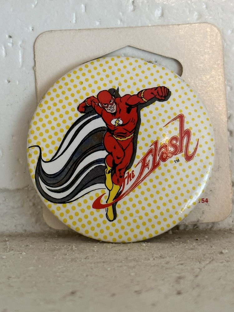 The Flash 1982 DC Comics Button/Pin Vintage 2”