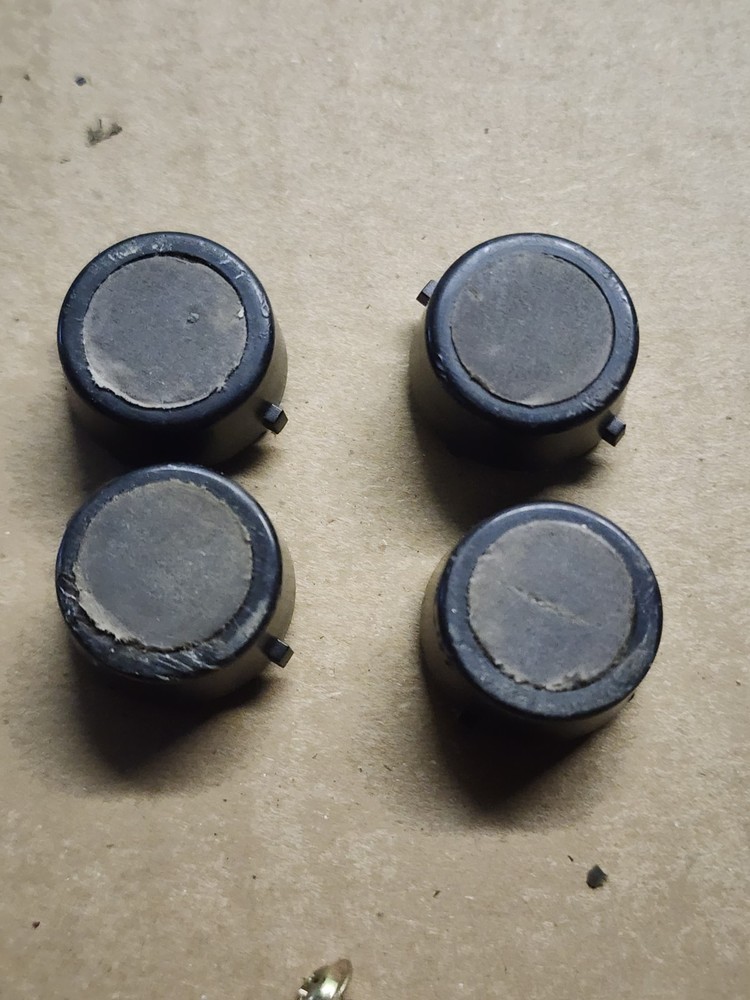 Technics SA-80 Authentic Feet Replacement Part