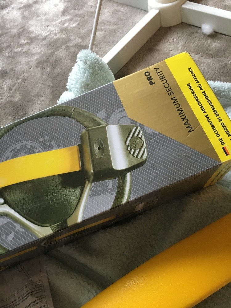 BRAND NEW STOPLOCK MAXIMUM SECURITY STEERING WHEEL IMMOBILISER