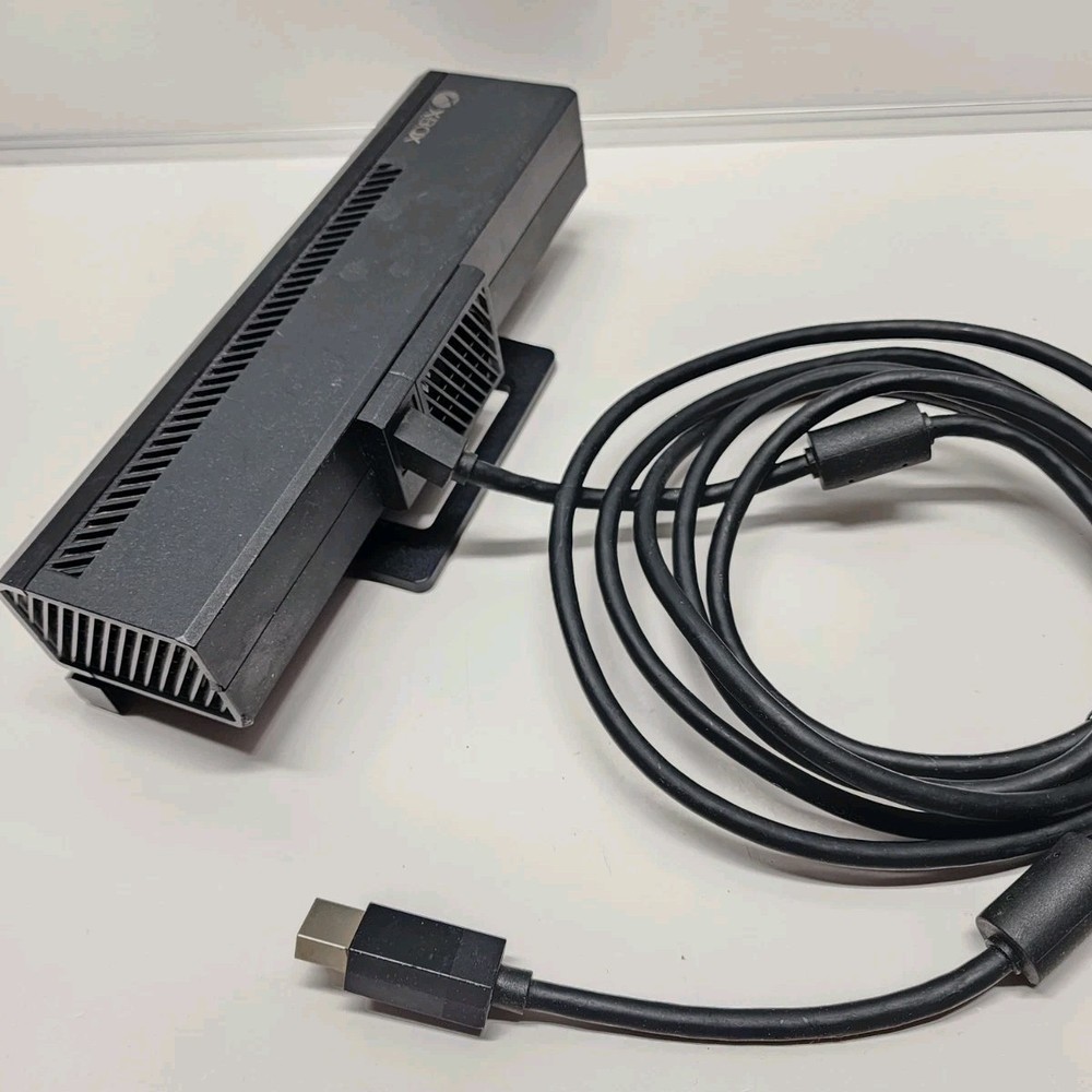 Microsoft Xbox One 1520 Kinetic Motion Camera Sensor Bar Untested