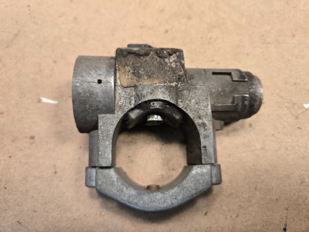 MG MGB Midget Column Lock 18G8905