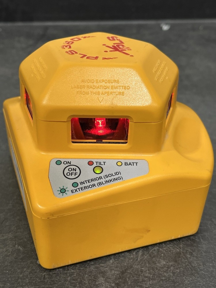 PLS 360 red laser level w/ bracket plus case