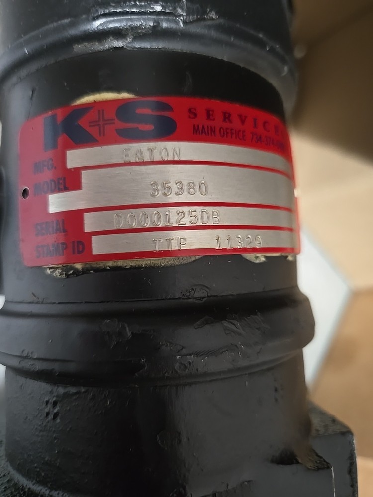 EATON PUMP Model: 35380 SERIAL # D000125DB