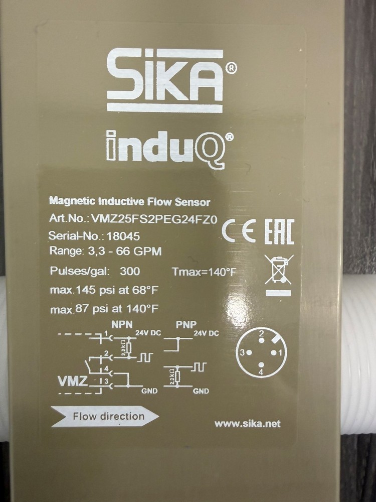 Sika Magnetic Inductive Flow Sensor - 1" NPT - 24V DC - flow range 3.3...66gpm