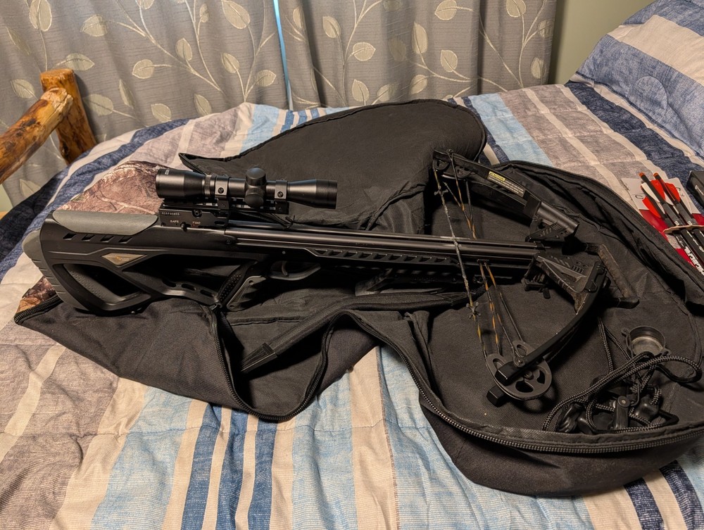 CenterPoint Tormentor 370 CrossBow Package-Excellent Condition