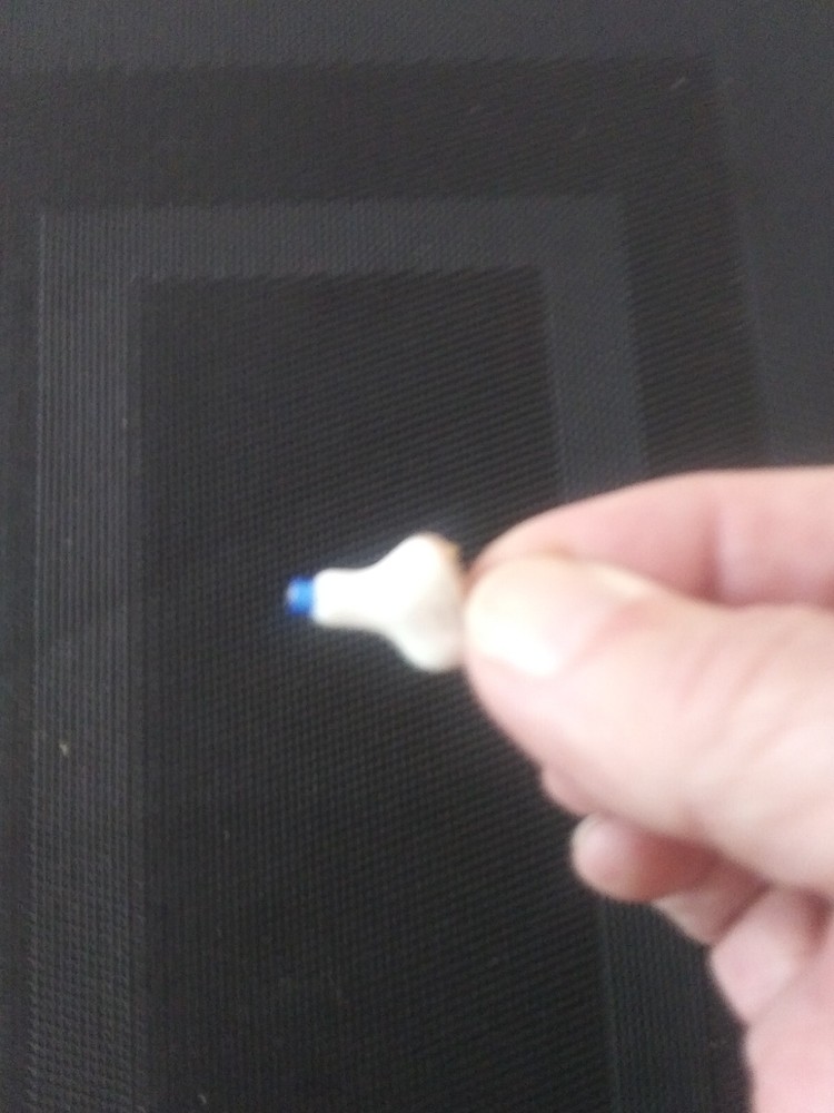 Advanced PROGRAMMABLE DIGITAL  LEFT HEARING  AID 4 programs , noise control