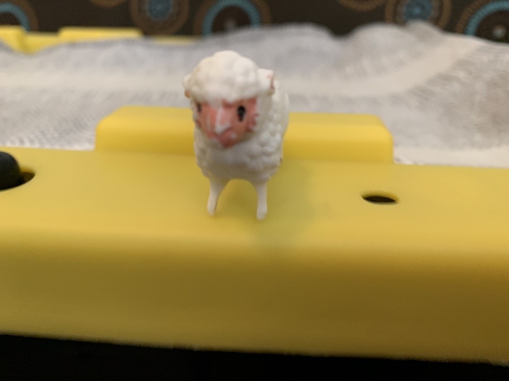 Plastic White Sheep. Number 915.