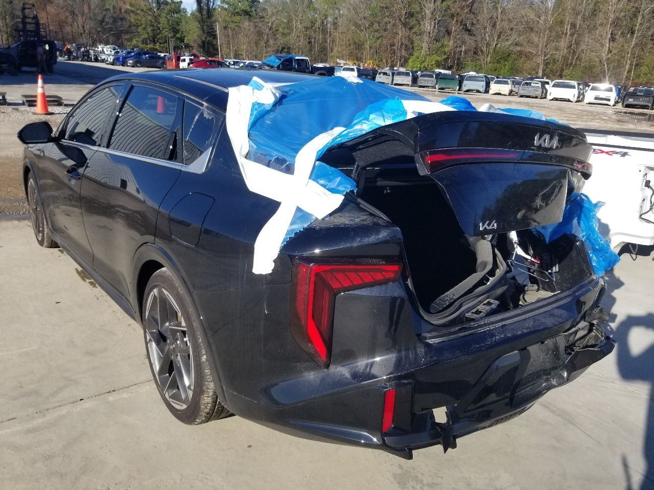 25 2025 KIA K4 GT-LINE FRONT BUCKET SEAT BELT RETRACTOR BLACK RIGHT PASSENGER