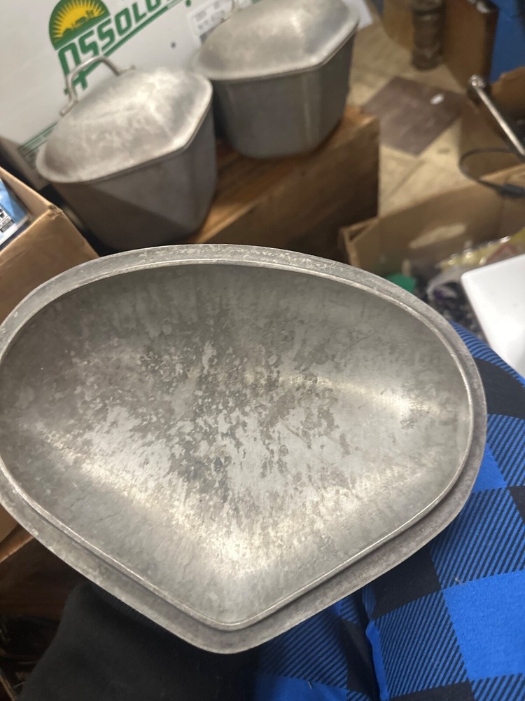 3 Silver seal heart shape? cookware pots With Handle