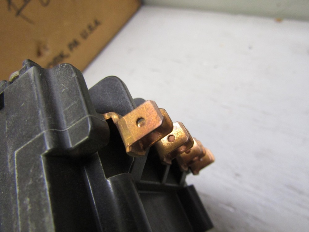 Siemens 44BF40AFAAH Contactor - Only one Half