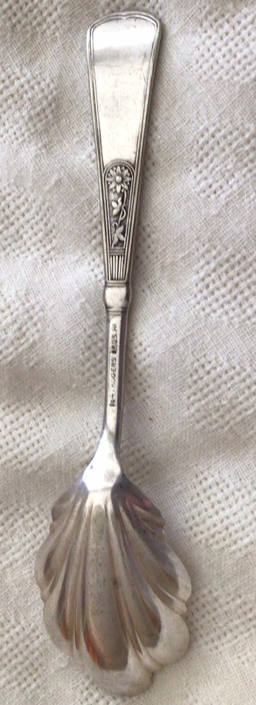 Vintage 1847 Rogers Bros Silver Shell Shape Spoon