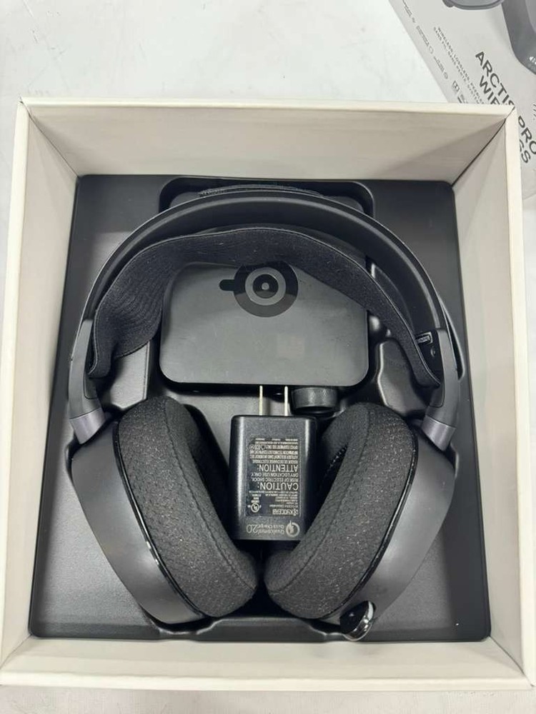 SteelSeries Arctis Pro Wireless Gaming Headset Wireless+Bluetooth for PS4 and PC