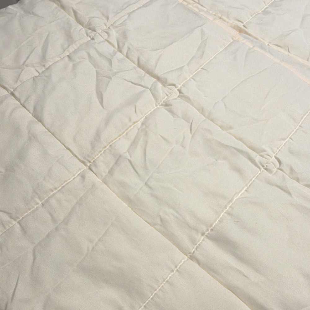 Weighted throw blanket, beige color