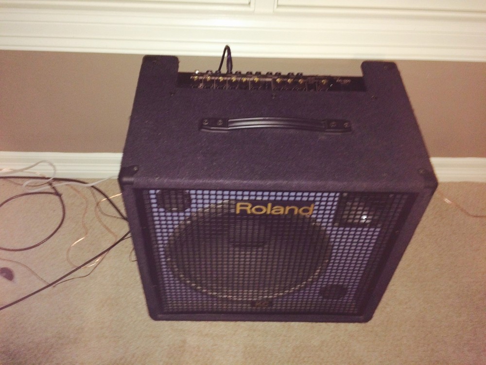 Roland Studio V Drums and Amplifier