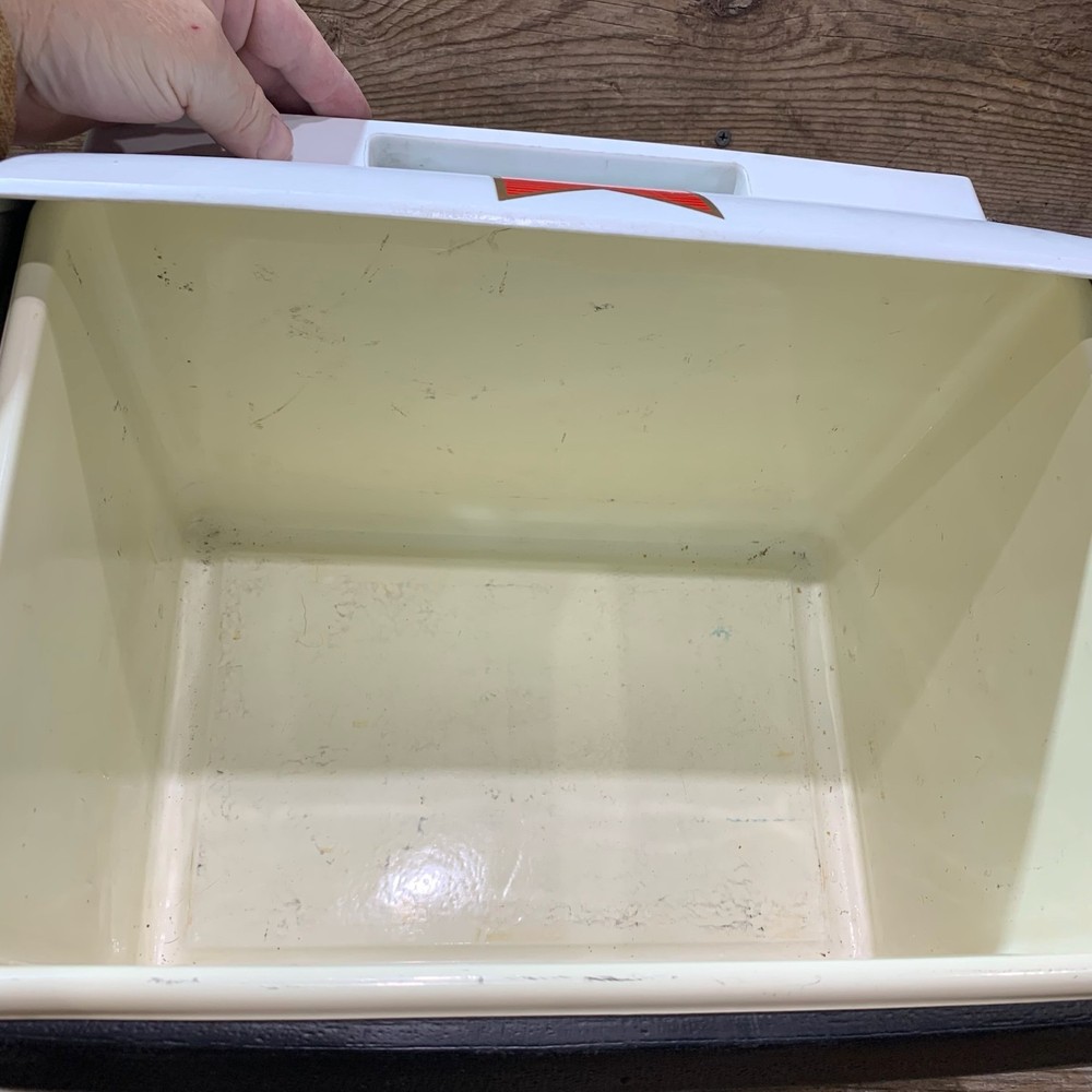 1977 Igloo, Anheuser-Busch, Little Playmate Cooler, 8 Quart