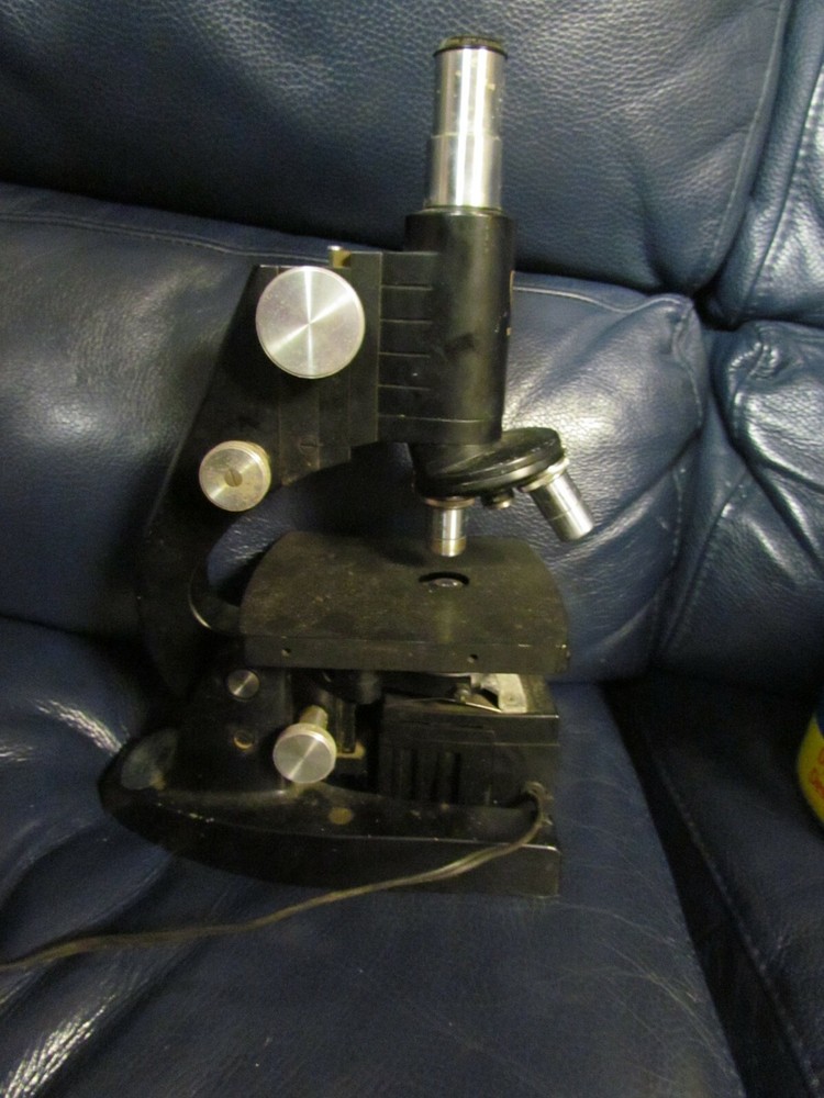 Vintage A O Spencer Microscope Model 374433