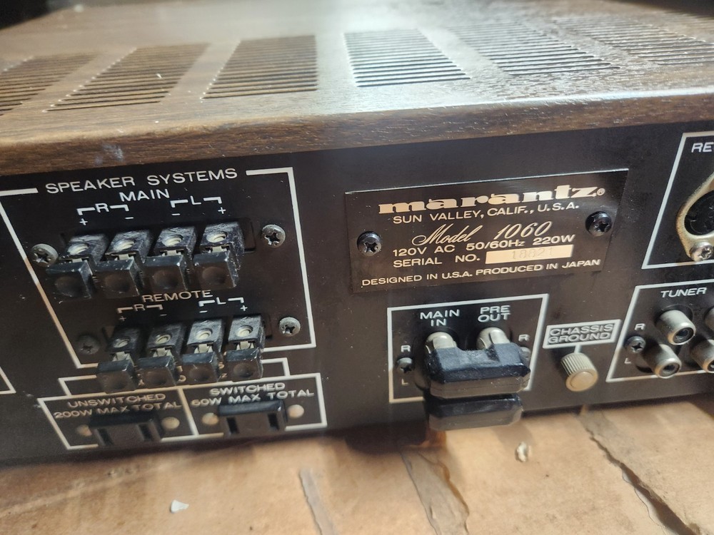 Vintage Marantz 1060 Console Stereo Integrated Amplifier