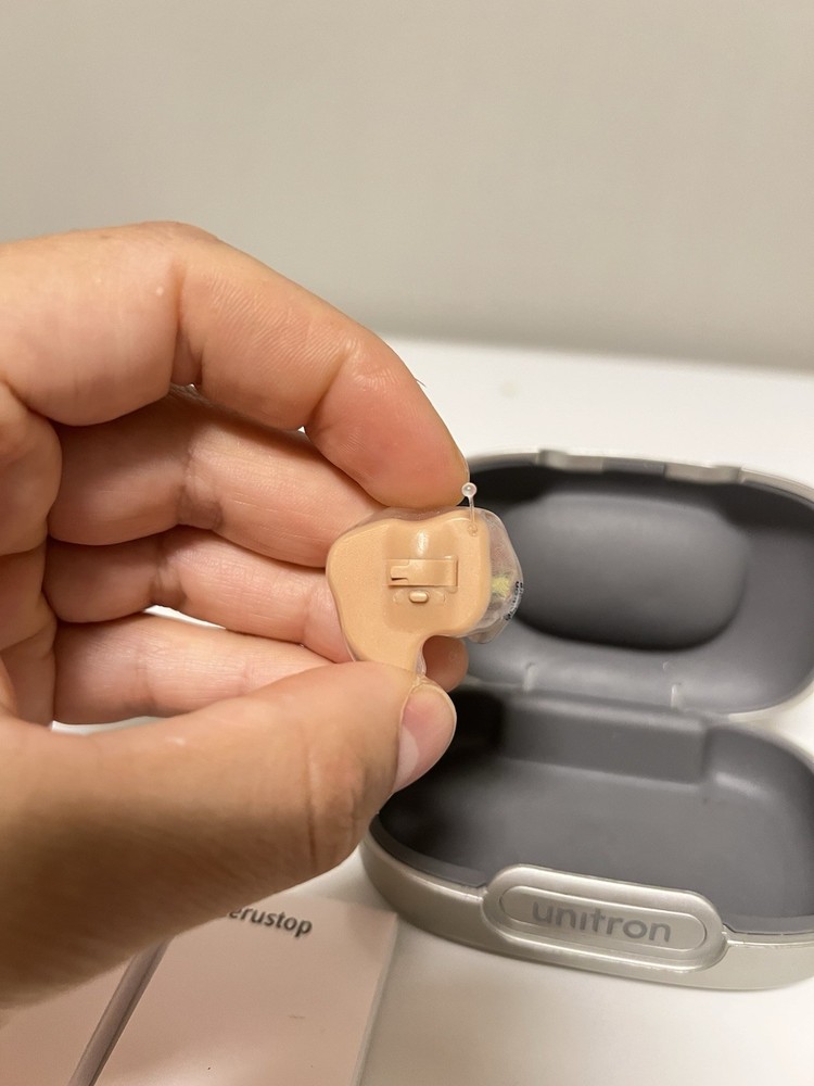 Hearing aids unitron T insera