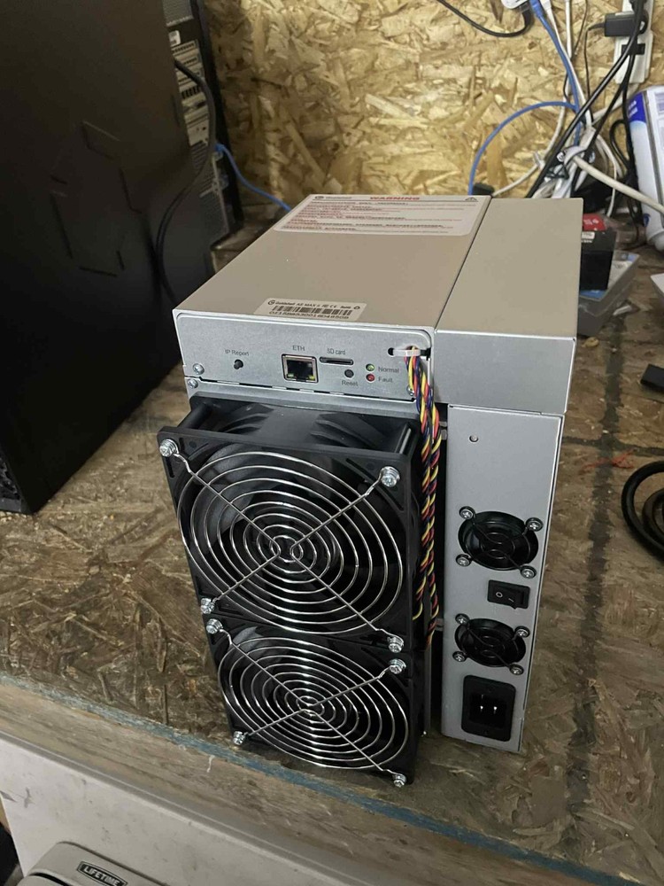 Goldshell AE Max 2 ALEO Asic Miner