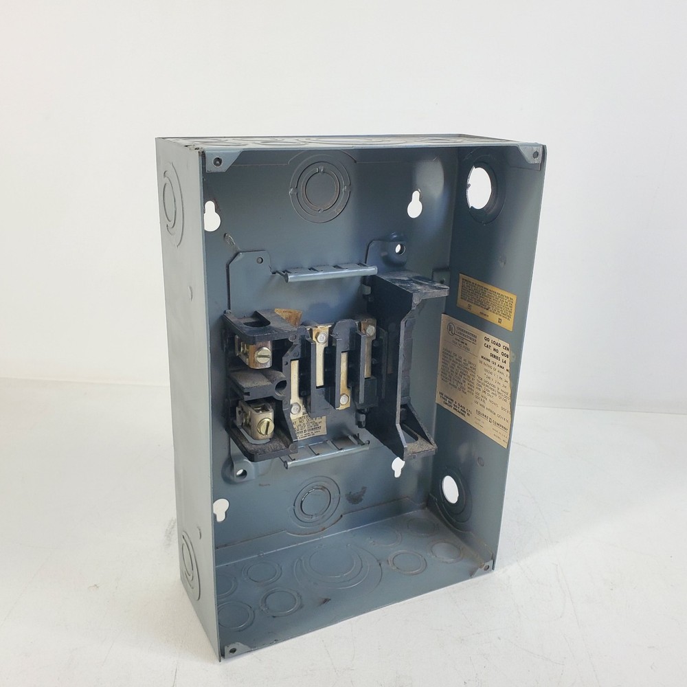 Square D Load Center QOB8D With QON8-16 Interior