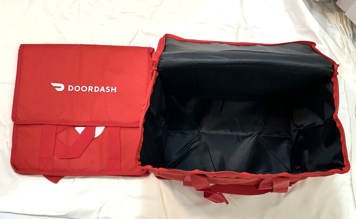 Lot of 2 ~ DOORDASH ~ 14x14x9 ~ HD Thicker Insulated Delivery Bag / Tote ~