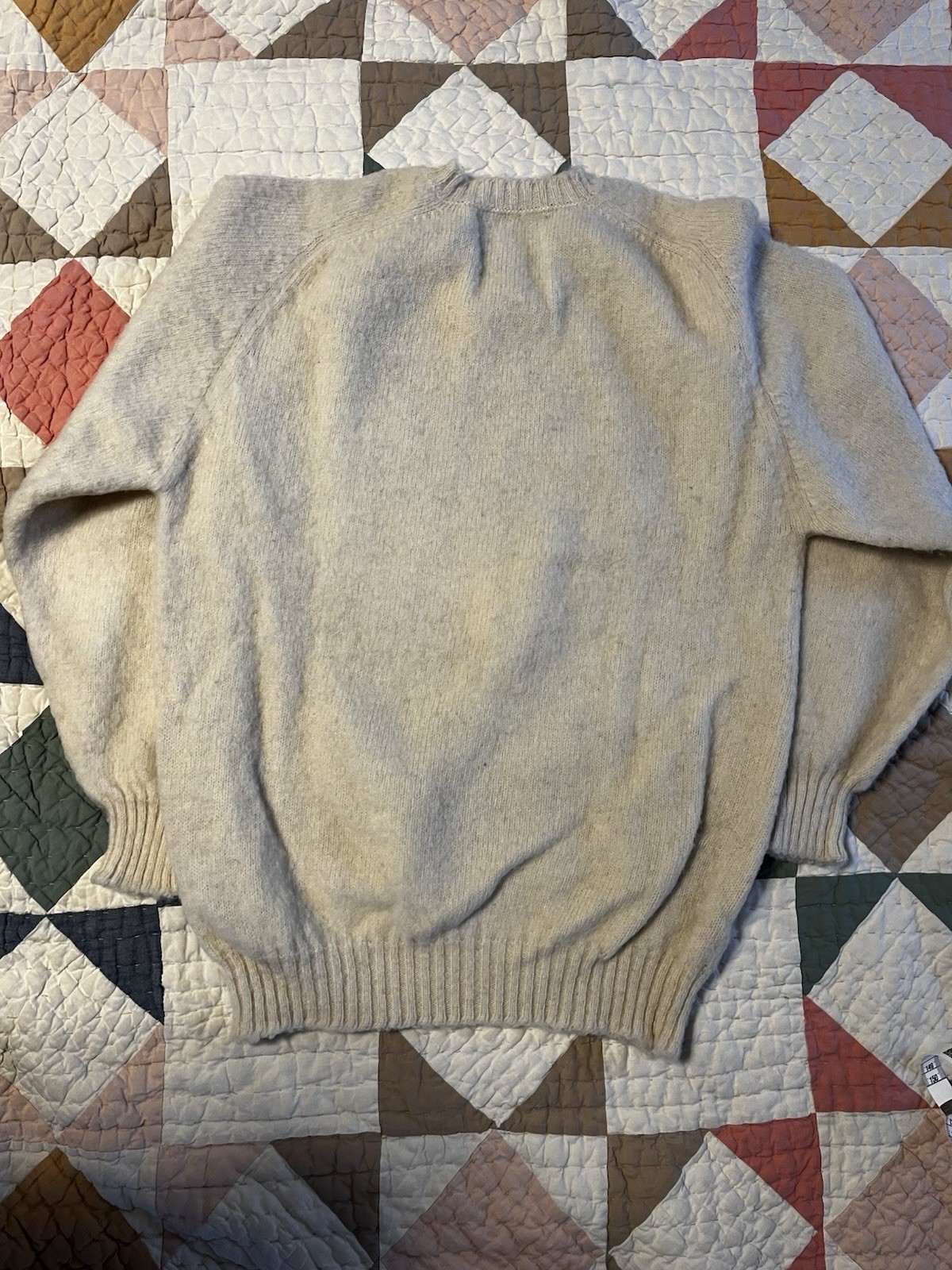 Howlin Shaggy Bear Dog Sweater made in Scotland Cream Off-White L/XL Morrison