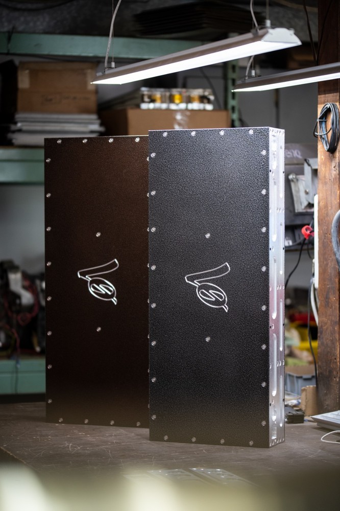 Modular Battery Box for Tesla Battery Modules [pat. pending]