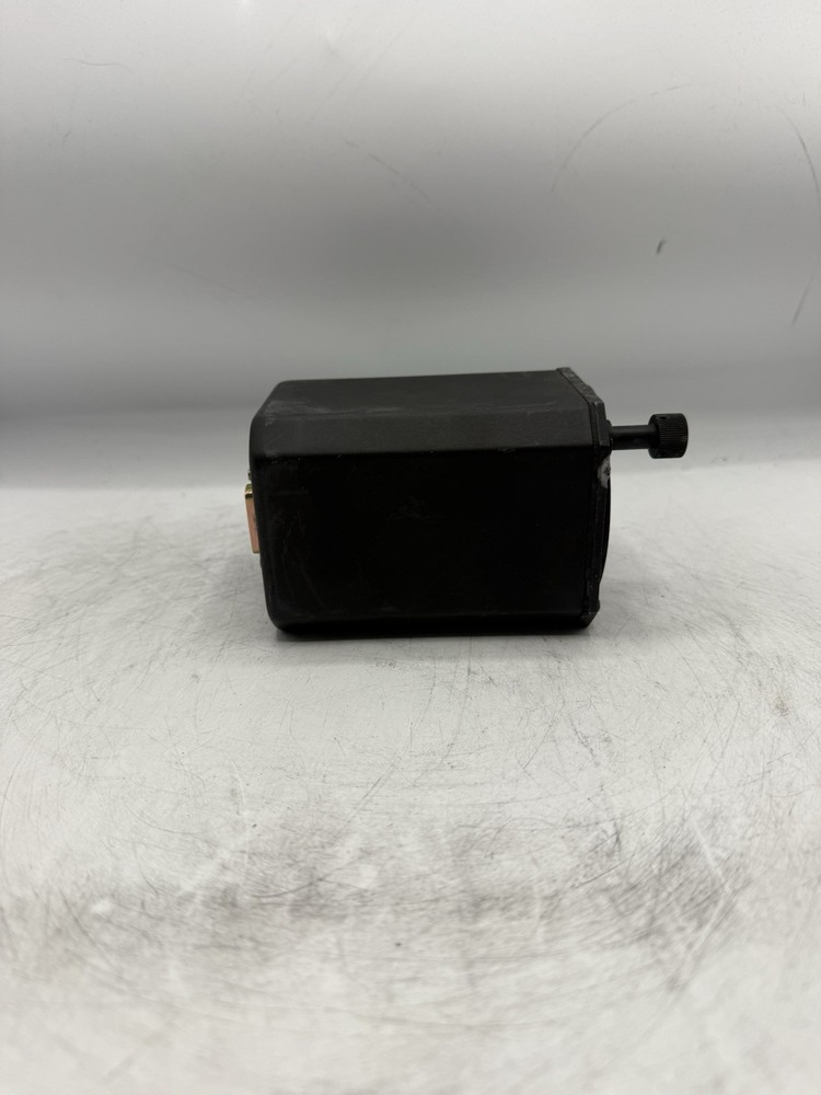 NARCO ID-825 TSO NAVIGATION INDICATOR READ