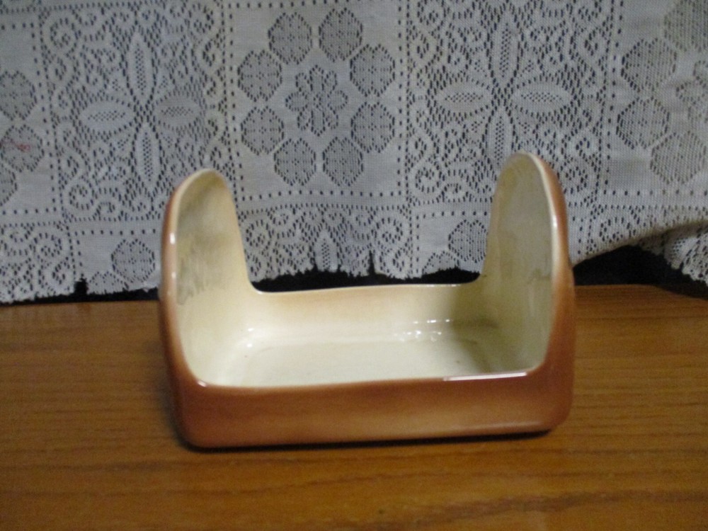 Vintage Ceramic Bread Holder Dish - Holds Sliced Bread