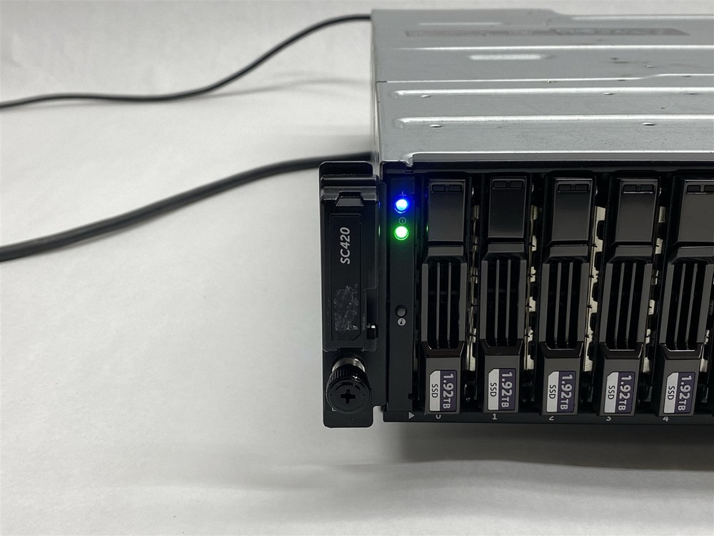 Dell EMC SC420 24-Bay 2.5" Storage Array w/ 2*SC2 SAS Controller 2*PSU