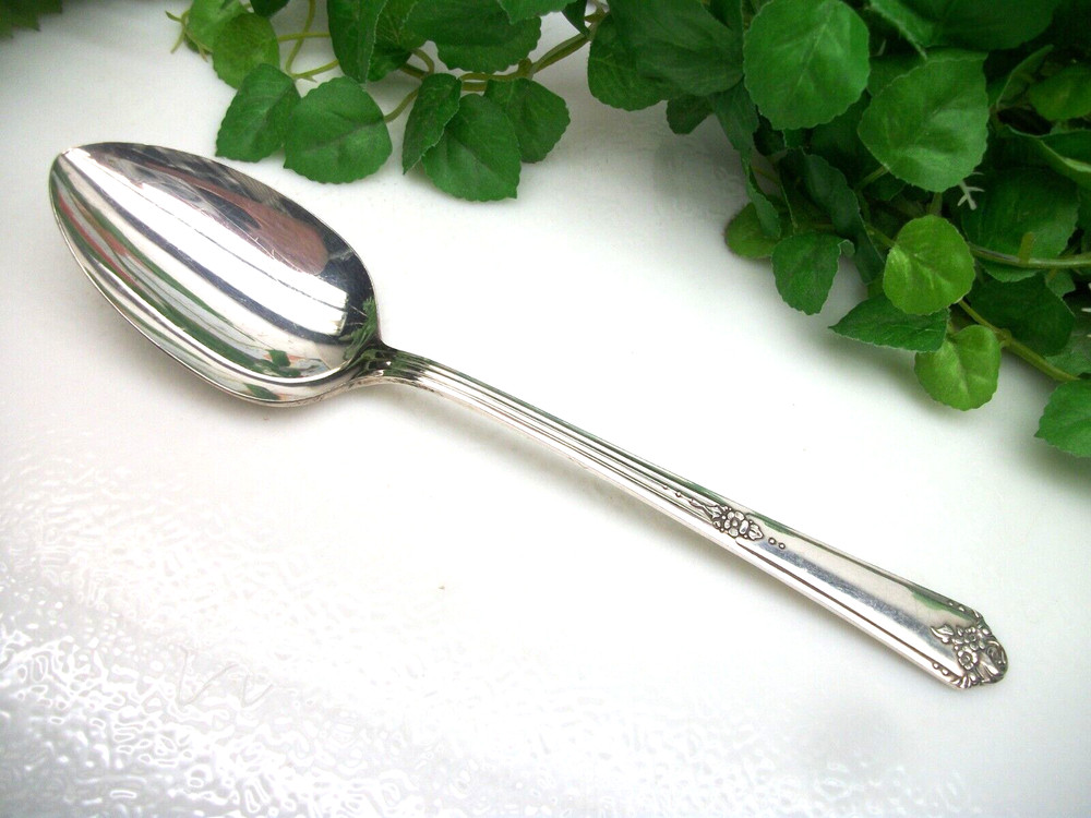 Oneida Community Tudor SWEET BRIAR Silverplate Solid Serving Spoon 1948