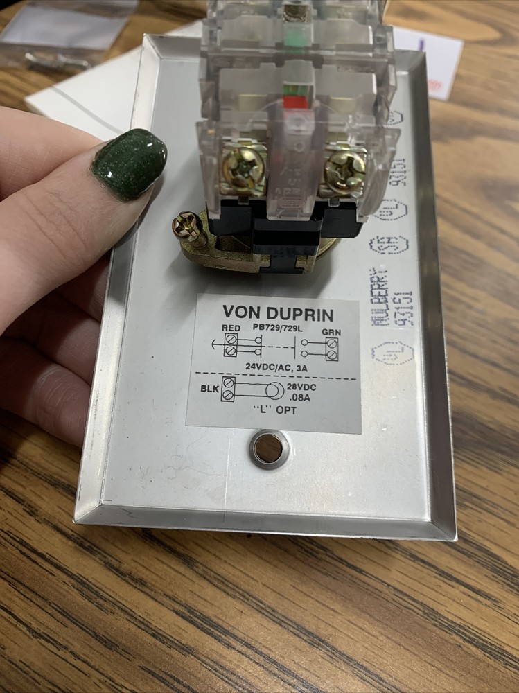 PB729 Wall Switch 010718-00