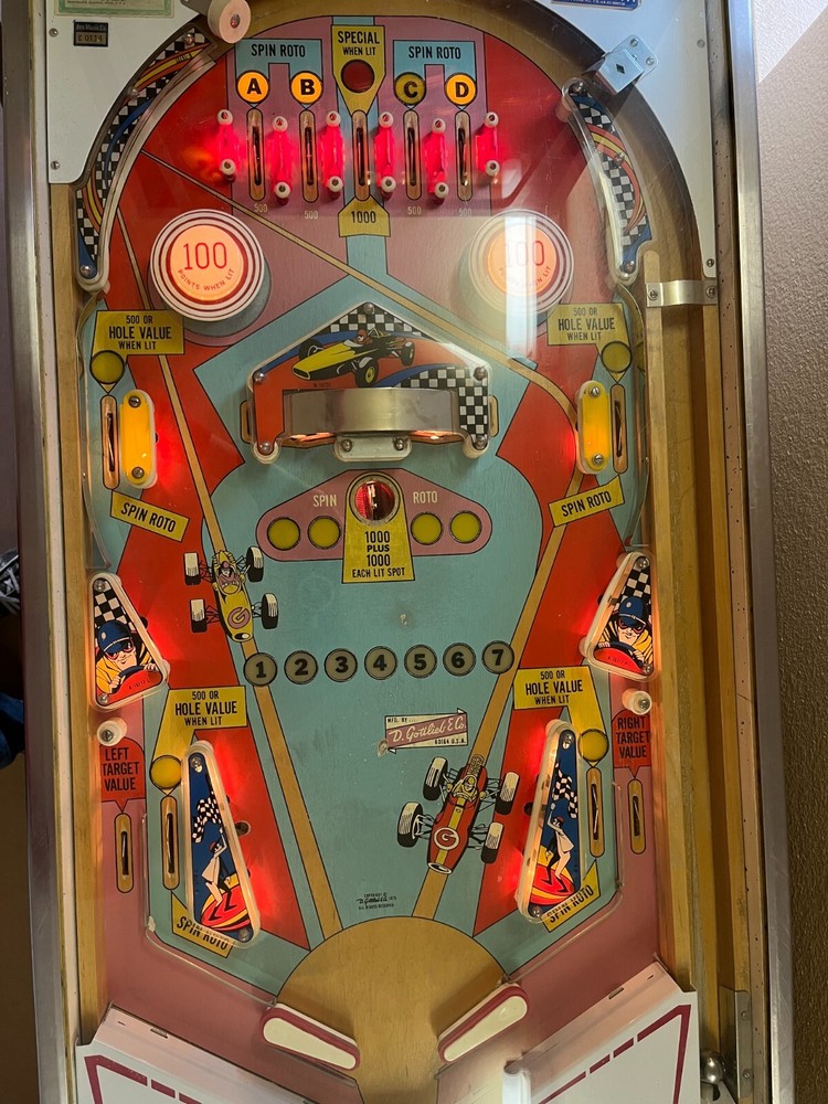 Pinball machine, complete with documents, working, full size