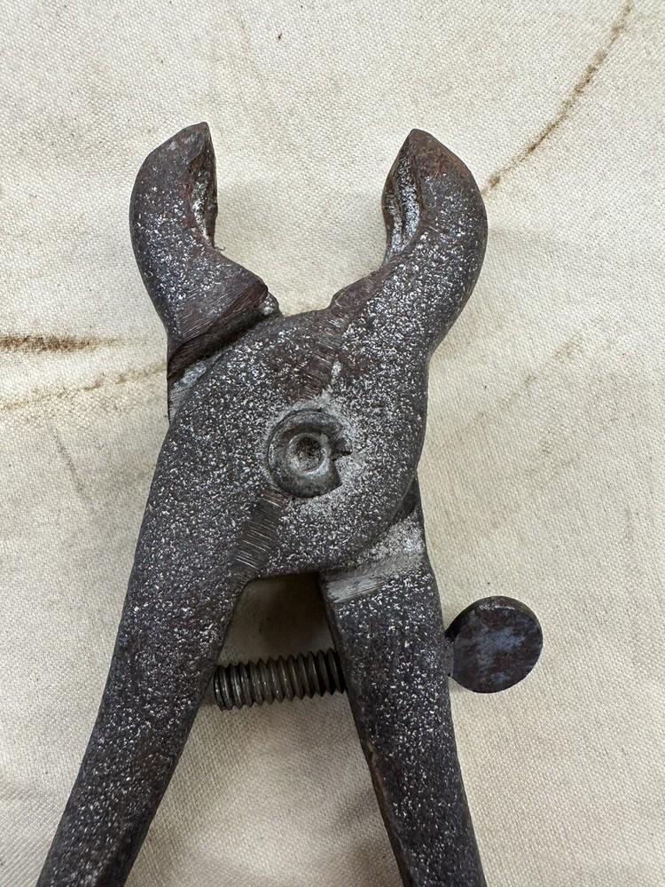 Vintage HOG RING Pliers