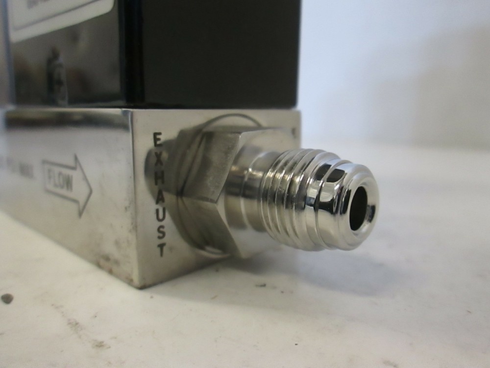 Unit UFC-1500A, Mass Flow Controller MFC, O2, 400 SCCM, Used