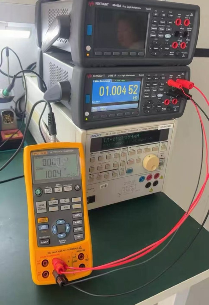 Fluke 726 Precision Multifunction Process Calibrator