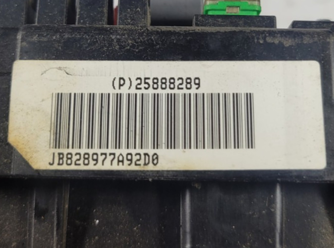 2008-2009 Chevrolet Express GMC Savana Fuse Box Relay Unit 25888289