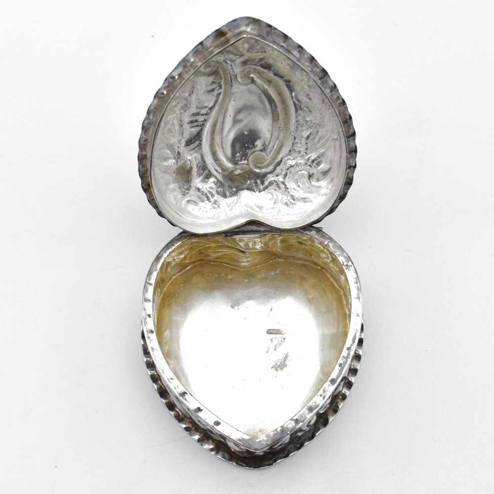 Antique Victorian Solid Silver Snuff Box Heart Shape 1876 Henry Williamson