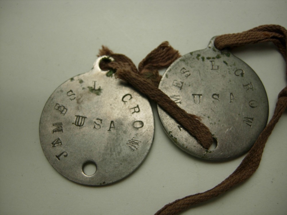 Pre WW2 US Army Dog Tag Pair - M-1924 Type "JAMES L CROW 6264732"   XB