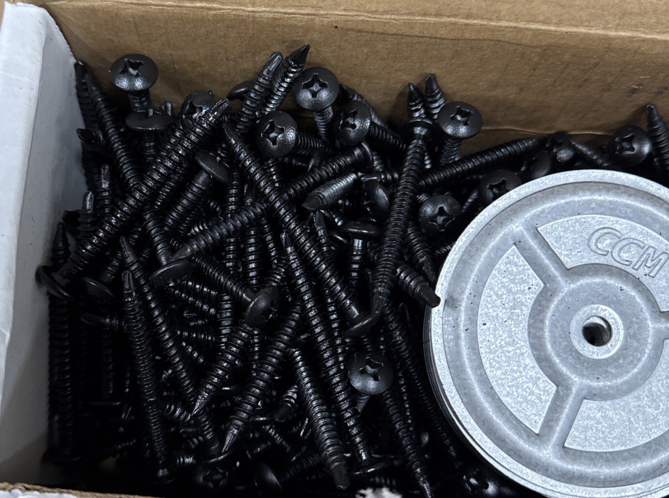 Insulation Fasteners And Plates 2.25” Fasteners / 3” Plates (250 Pieces)