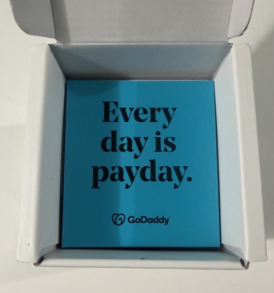 GoDaddy Poynt Card Reader Model CHB30