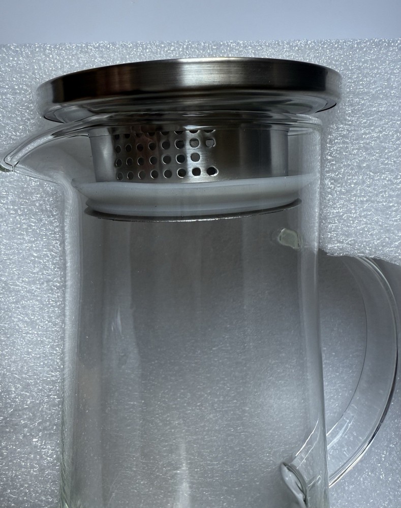 JoyJolt Breeze Glass Pitcher