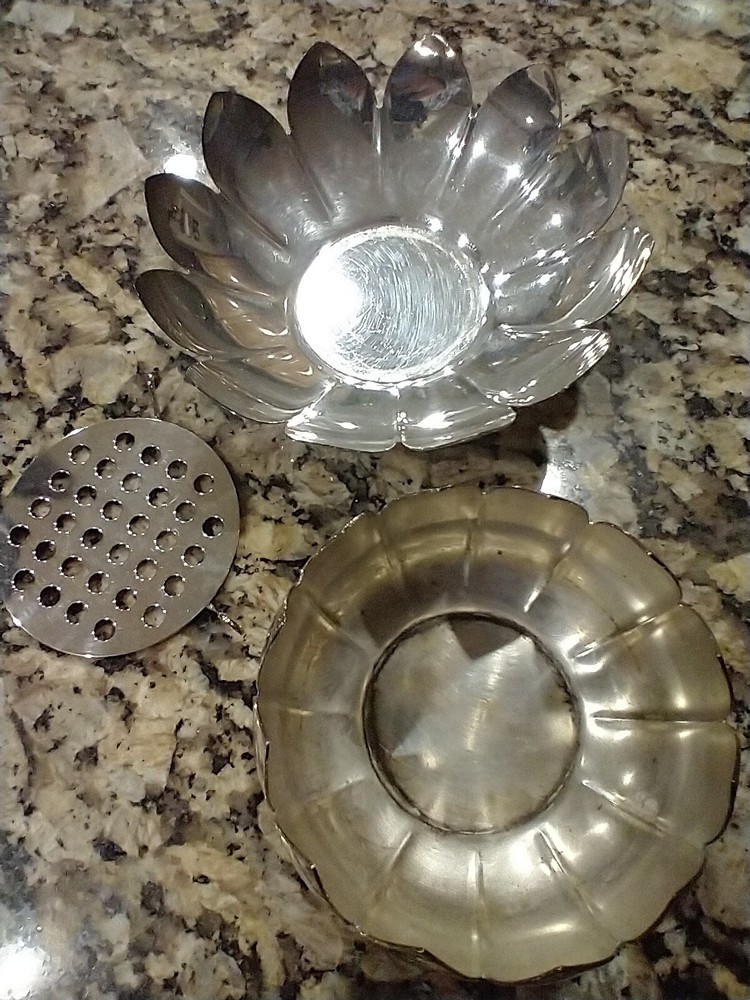 VINTAGE Reed & Barton Flower Water Lily Lotus Frog 3 Pieces SilverPlate #3002