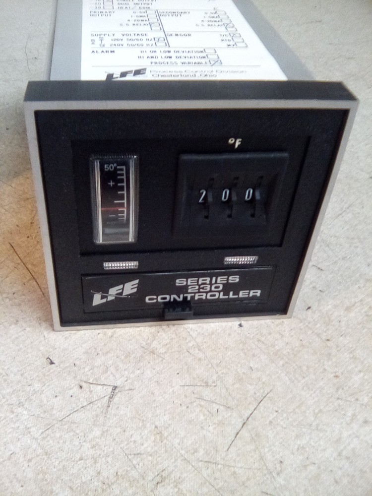 LFE H8-9532-3100 Temperature Controller