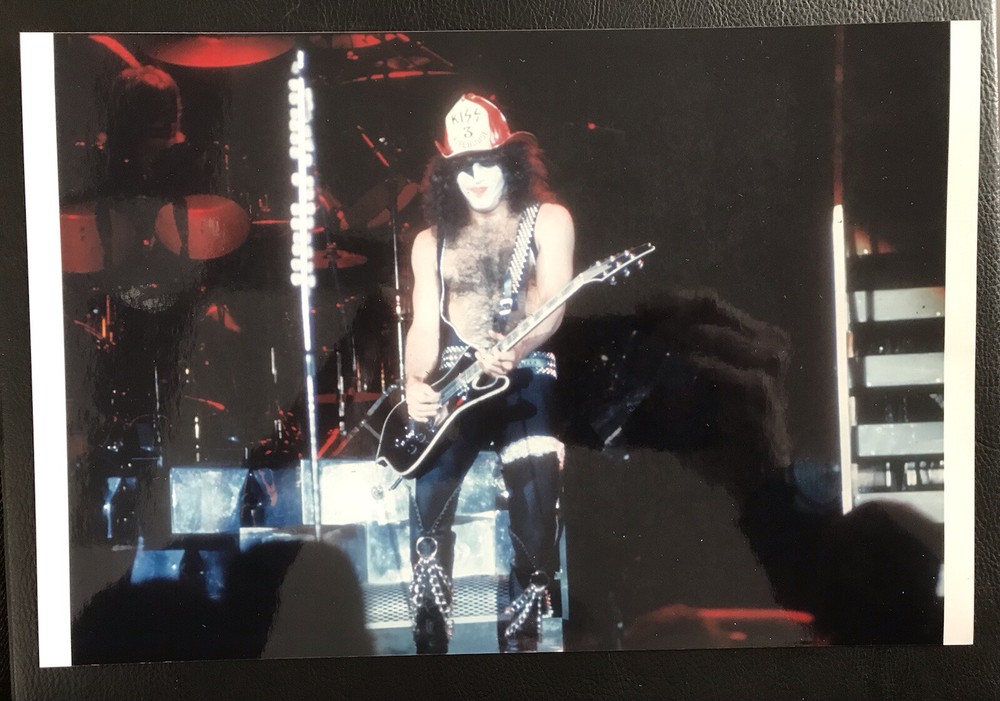 KISS PAUL STANLEY 1977 1978 FIREHOUSE LOVE GUN ALIVE 2 Photo Only One Available